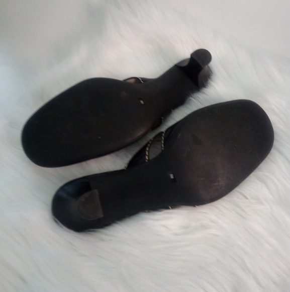 Women's Franco Sarto kitten heels size 6 - Picture 3 of 4